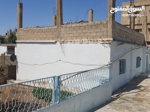 150 m2 2 Bedrooms Townhouse for Sale in Zarqa Al Sukhneh