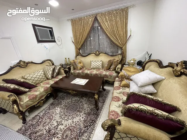 طقم كنب ذهبي فخم من شركة الصبان للمفروشات