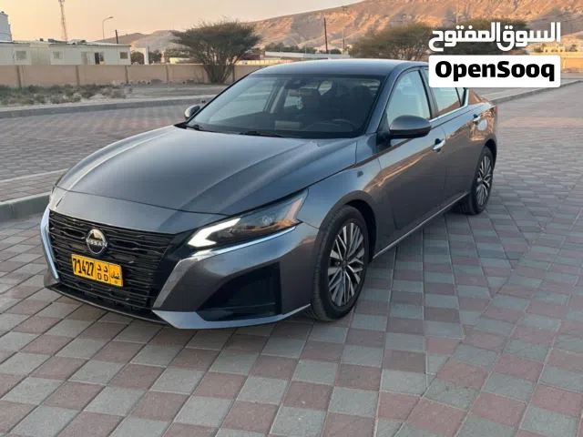 2023 Nissan Altima SV