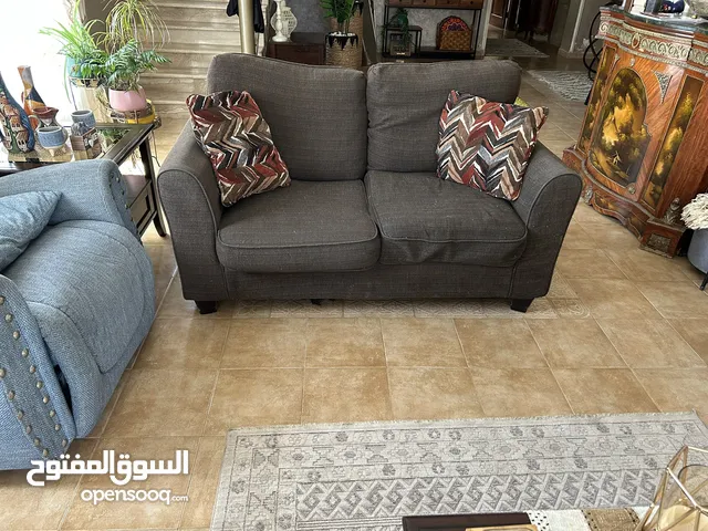 طقم كنب 7 مقاعد من ميداس بحاله جيده للبيع
