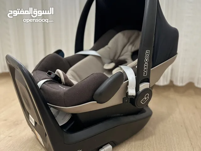 Baby car seat 0-12kg maxi-cosi with base