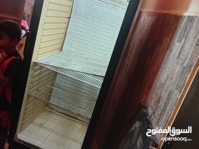 ثلاجة عرض باب واحد