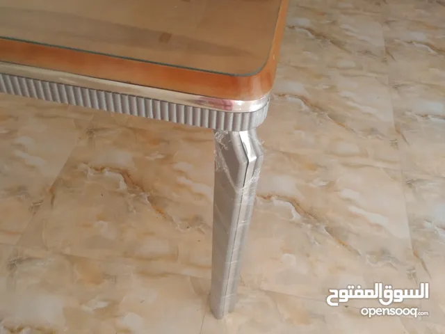 غرفة نوم وترابيزه سفره جديده