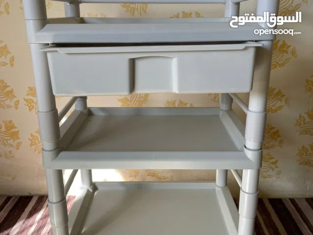 : عربات طبية (Medical Trolley) نخب أول - بحالة الوكالة للبيع