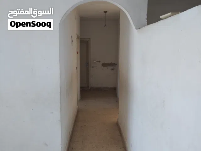 شقه للايجار طابق الخامس ساحه الشقه 132 م موجود اسانسير