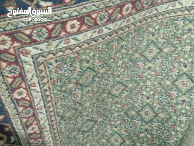 أغراض منزلية للبيع وسجاد
