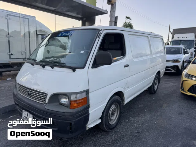 2005 تويوتا هايس Standard