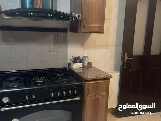 251 m2 4 Bedrooms Apartments for Rent in Amman Um El Summaq