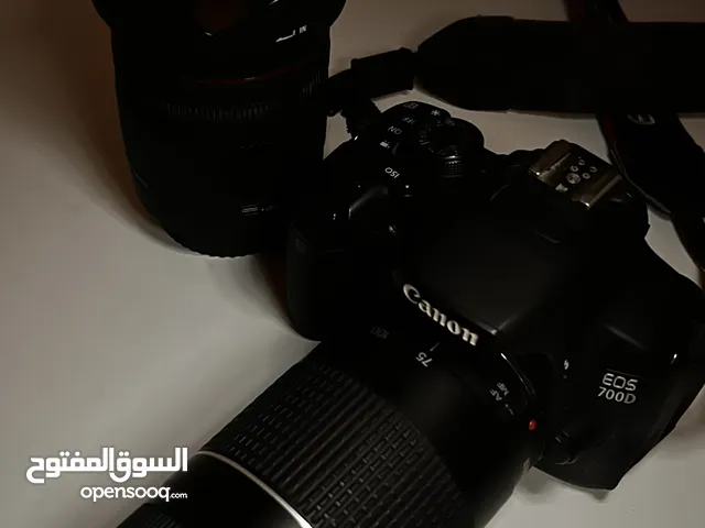 قابل للتفاوض كاميره كانون 700D و يكون معها ثلاث عدسات لا تعاني من اي مشكله شوف الوصف