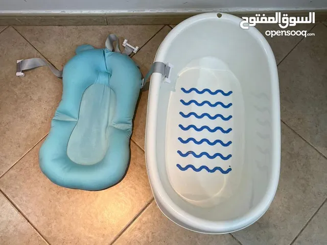 baby bath tub with cover