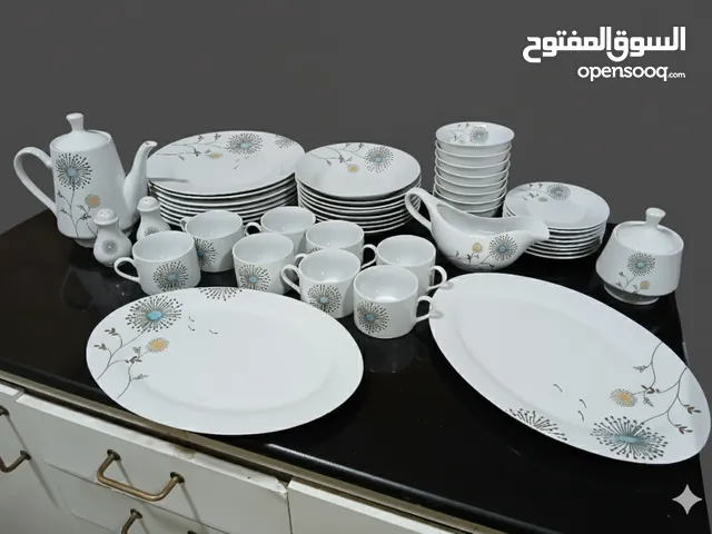 Ceramic Chini dinner set  total 47 pieces  smae new 17 BD pickup juffair  WhatsApp