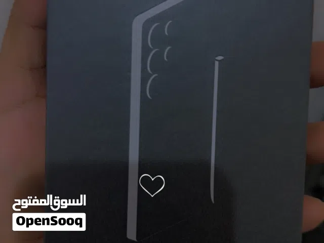 موبايل جلكسي غير مستخدم بتغليف المصنع بسعر مناسب