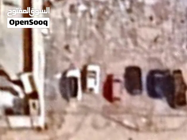قطعه البيع مساحته 200