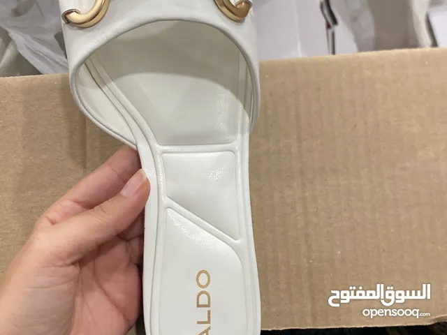 White With Heels in Muscat