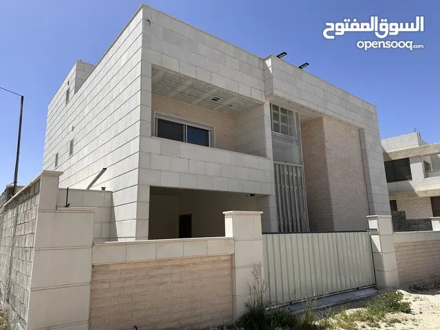 540 m2 5 Bedrooms Villa for Sale in Amman Naour