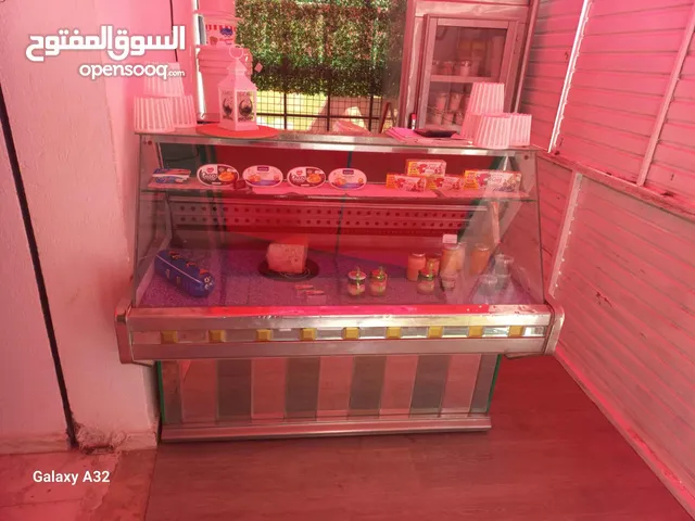 أجهزة لي محل تجاري أو محل مرطبات