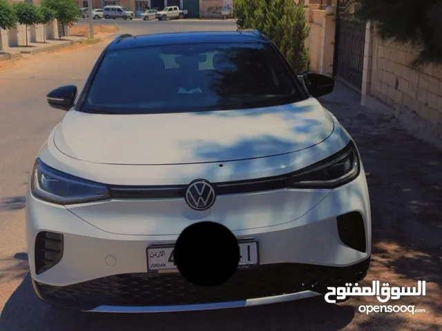 ID.4 Crozz 2022 Pro Piano Black بيانو بلاك اعلى فئة ترخيص جديد بحالة الوكالة ممشى38 الف كيلو
