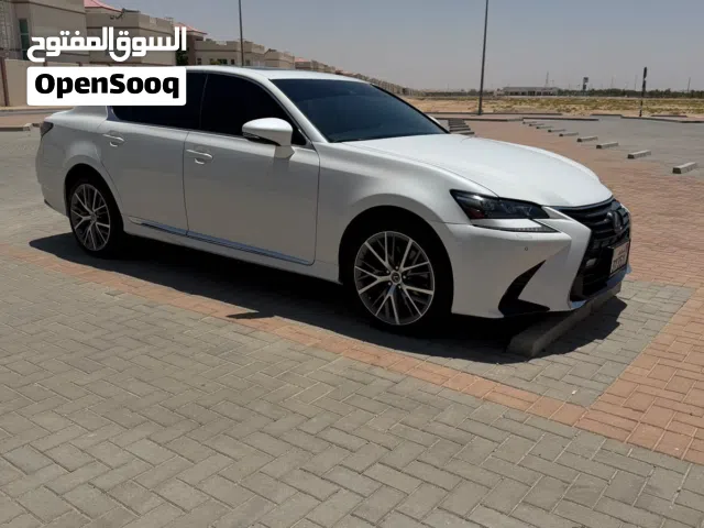 لكزس Gs350 2020 للبيع نظيف جدا ممشى قليل و استخدام بسيط قابل للتفاوض