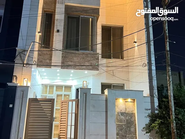 منزل 100 م حديث في حي البنوك