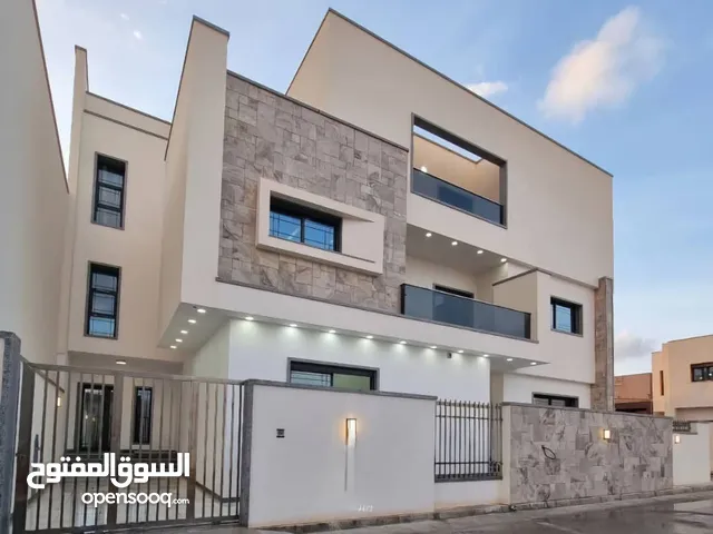 650 m2 More than 6 bedrooms Villa for Sale in Tripoli Ain Zara