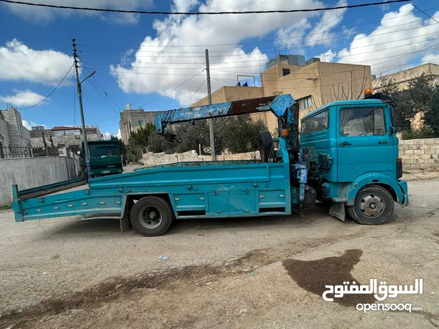 Tow Truck Mercedes Benz 1982 in Amman