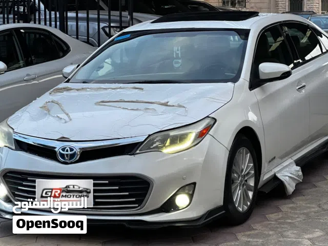 2014 تويوتا افالون Limited