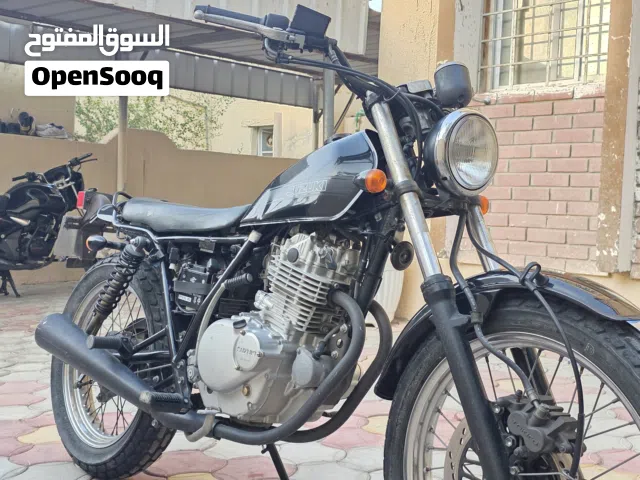 الدراجه نظيفه وما عليها كلام