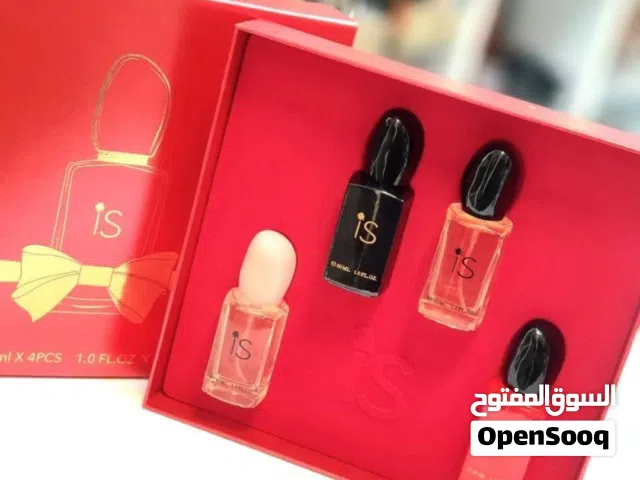 بكج عطور مني من SI عطرو انثوية ساحرة