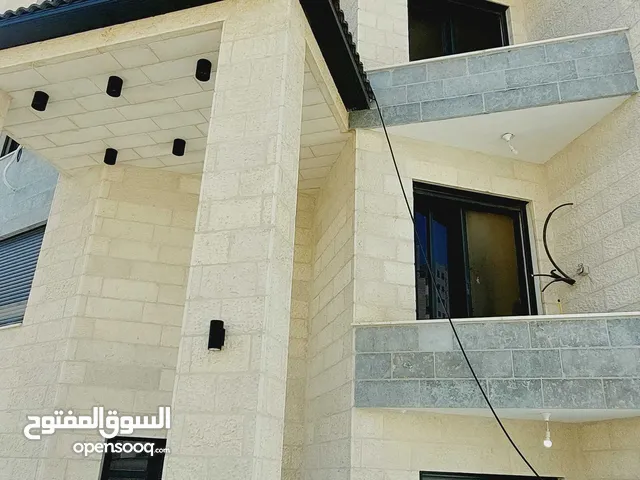 شقة للبيع بالطيرة بعمارة 12 شقة فقط وبسعر مميز