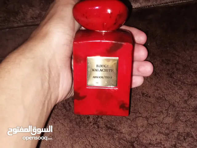 نشتري جميع انواع العطور الأصلية الفارغه بأفضل الأسعار بأدن الله.....................................