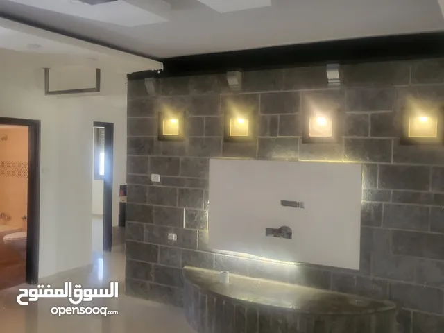 شقه مشطبه للبيع دون وسطاء 130 الف 3 غرف نوم في المصيون
