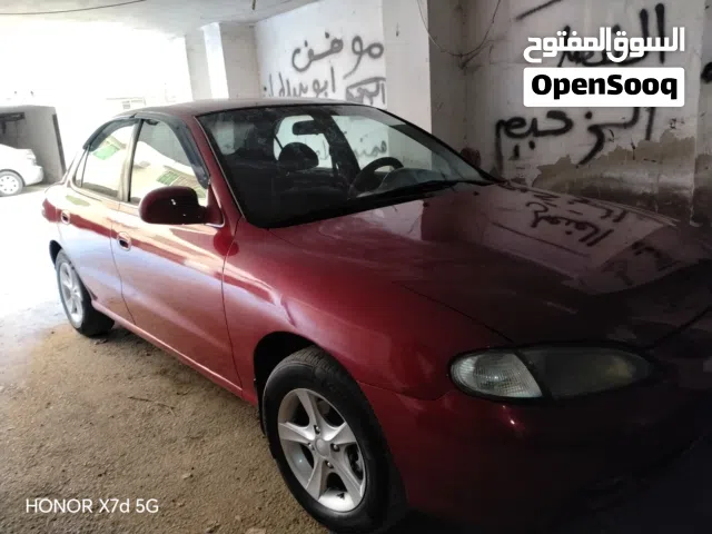 1996 هيونداي افانتي SE