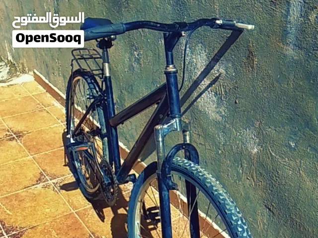 بسكليت جنط 26  بالاضافه لحماله خلفيه بالاضافه لبريك خلفي وبكره ست ستغيرات