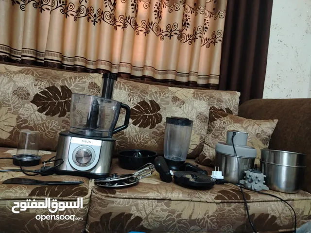 نوع دبسون خلاطات محضرات طعام 9 في 1 شغال 100% للبيع يا اخوان اجت لي من السعوديه طالب في 50 دينار