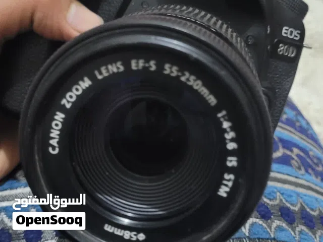 للبيع عرطه  كاميرا Canon 80D عدسة 55-250 فلاش V1 التريجر الأكتا بطاريتين + شاحن