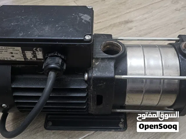للبيع هذه مضخة صناعية من نوع Grundfos CH4-50 A-W-A-AUUE.  النوع: مضخة طرد مركزي أفقية متعددة المراحل