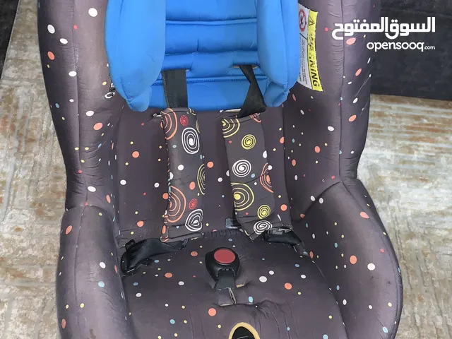 عرباية وكوتة ومقعد سيارة للأطفال