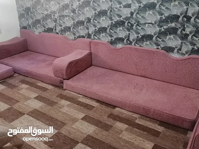 فرش عربي شبه جديد استعمال شهرين