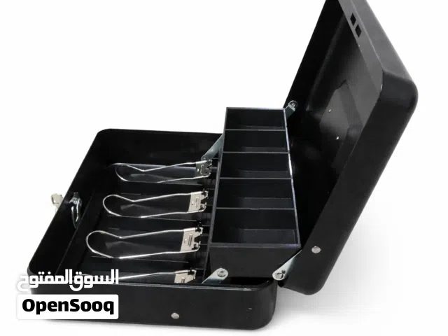 صندوق نقود معدني بقفل ومفتاح