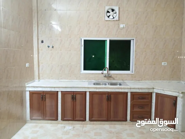 150 m2 4 Bedrooms Apartments for Rent in Zarqa Jabal Al Ameer Hasan