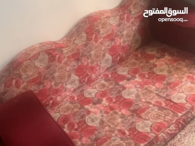فراش غرفة جلوس مستعمل