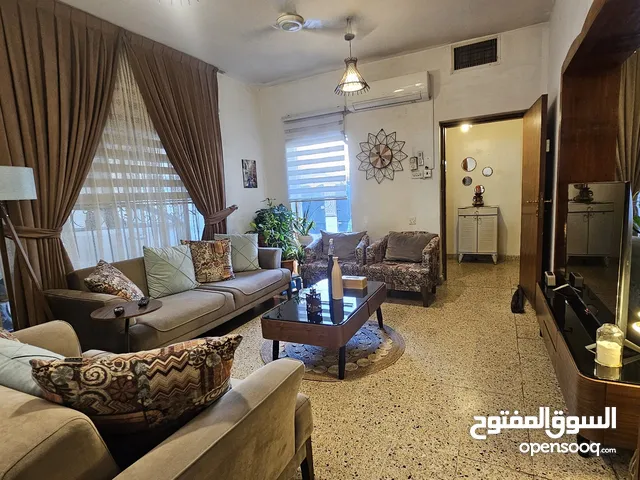 238 m2 3 Bedrooms Townhouse for Sale in Baghdad Ghazaliya
