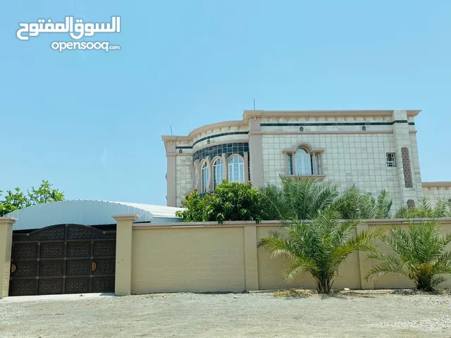325 m2 5 Bedrooms Villa for Sale in Al Batinah Saham