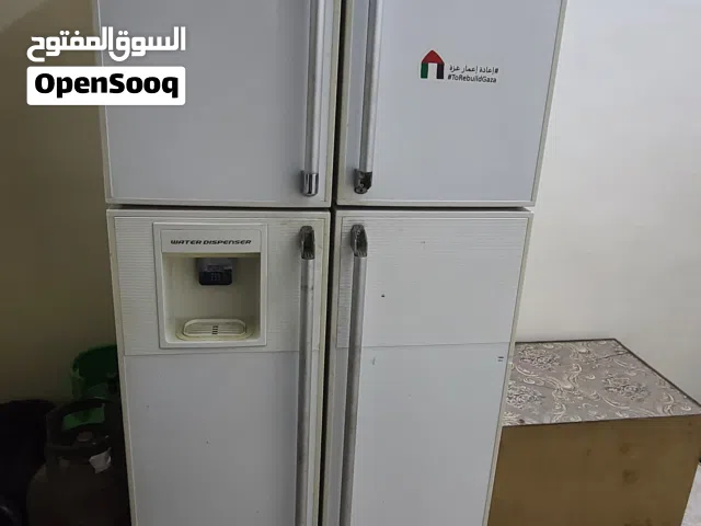ثلاجة Hitachi أصلية بحالة جيدة للبيع
