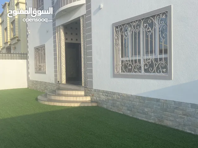 350 m2 5 Bedrooms Villa for Sale in Muscat Al Maabilah