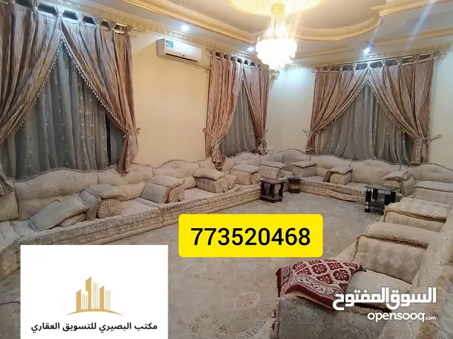 400 m2 More than 6 bedrooms Villa for Rent in Sana'a Bayt Baws