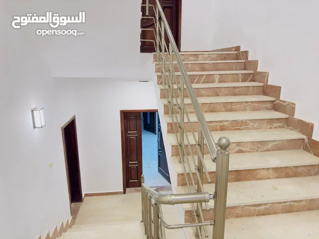900 m2 More than 6 bedrooms Villa for Rent in Tripoli Al-Sabaa