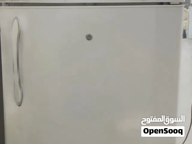 ثلاجه كبيره مستعمله