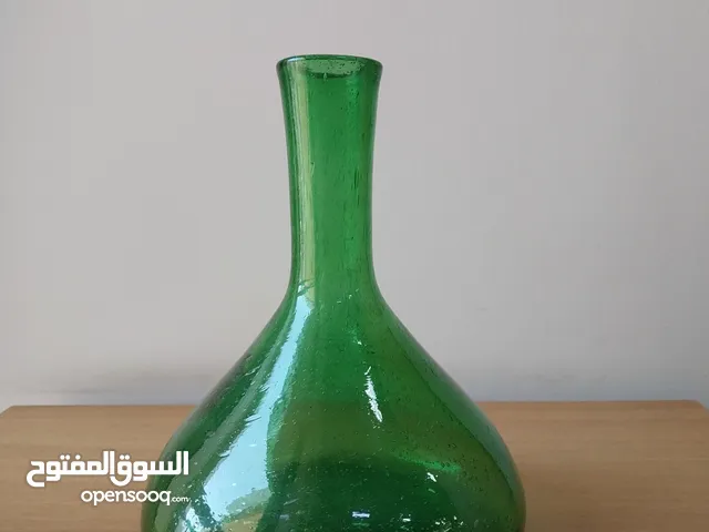 Emerald Green Glass Vase – Round Vintage-Style Decor Accent