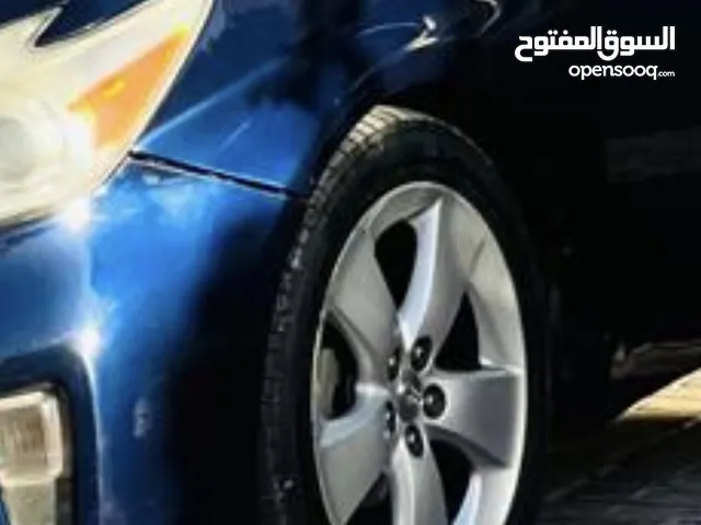 جنط بريوس اوروبي 17 وكوشوك نضيف للبيع